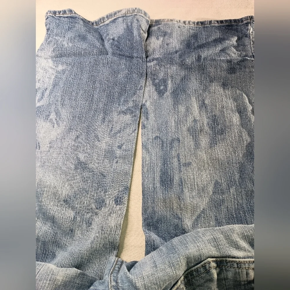 Signature by Levi Strauss great size